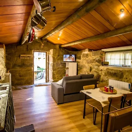 בית נופש A Casina Dos Canastros *
